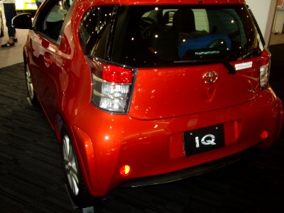 Toyota iQ → 2