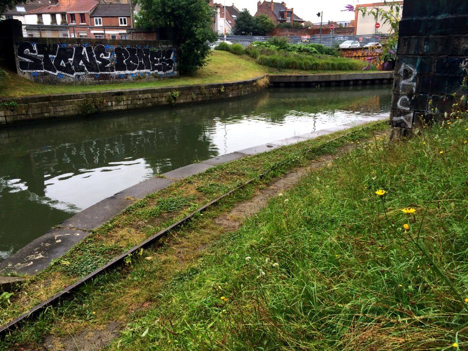 Towpath in Lille44