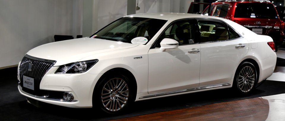 Toyota Crown Majesta S210