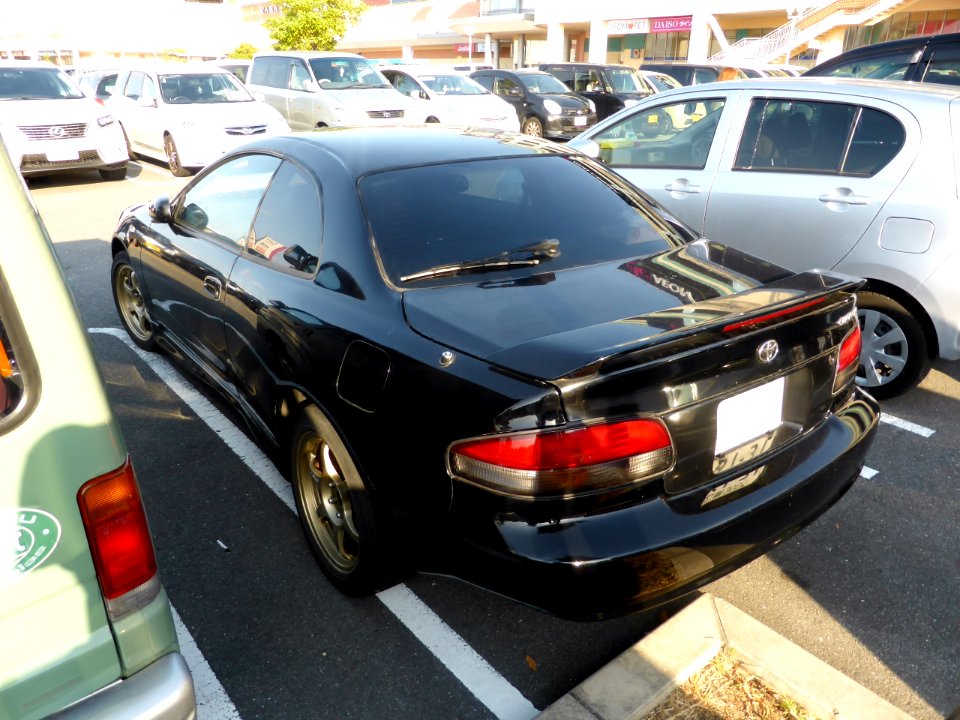 Toyota CURREN ZS (E-ST206) rear