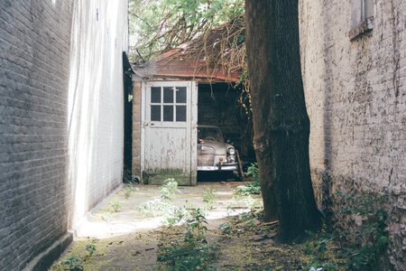Dirty door garage