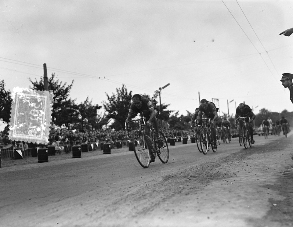 Tour de France. Bartels, Kobbet en Magui, Bestanddeelnr 905-8178