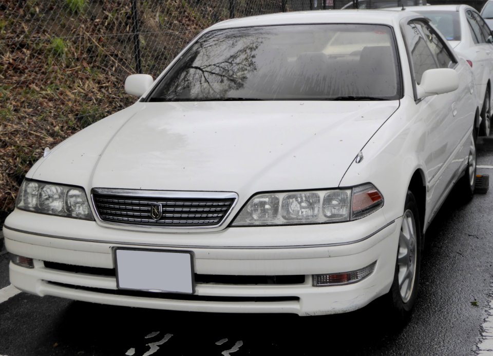 Toyota MARK II 2.0 Grande REGALIA (X100) front