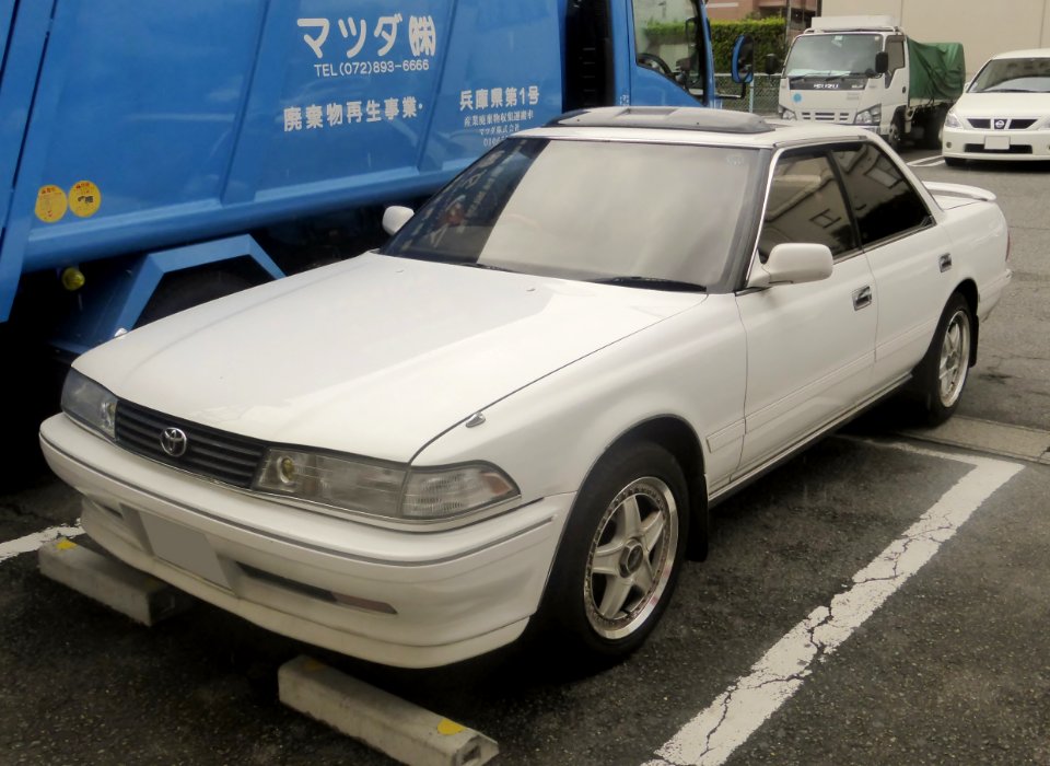 Toyota MARK II Grande (X80) front