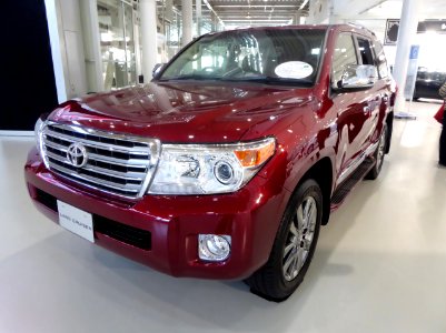 Toyota LAND CRUISER ZX "Bruno Cross" 4WD (URJ202W) front