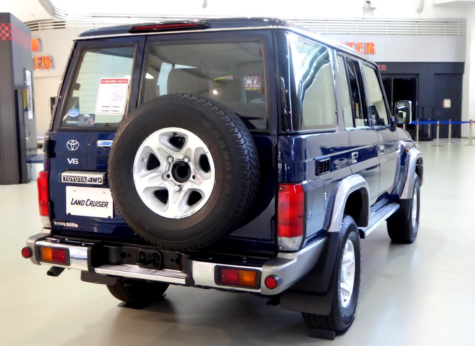Toyota LAND CRUISER VAN 4WD (GRJ76K) rear