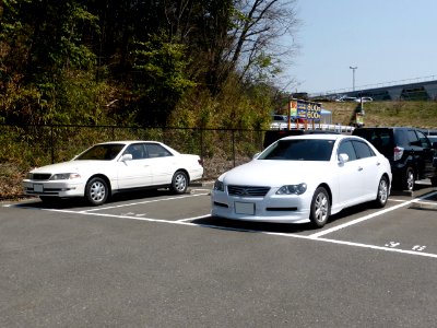 Toyota MARK II 2.0 Grande (X100) & MARK X 250G (X120) front