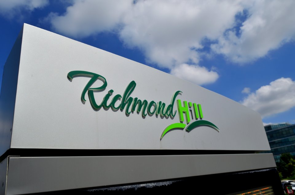 TownOfRichmondHillOffice2