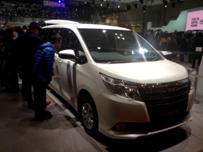 Toyota Noah Concept - Tokyo Motor Show 2013