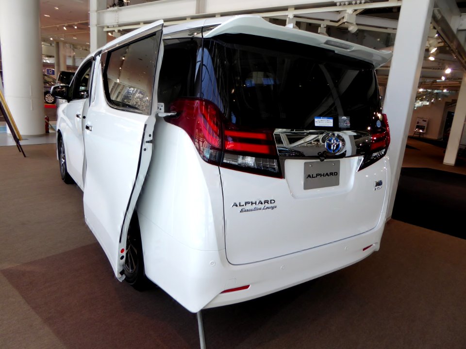 Toyota ALPHARD HYBRID Executive Lounge (AYH30W) rear