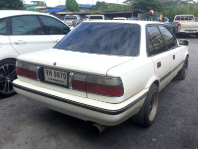 Toyota Corolla (E90) 20