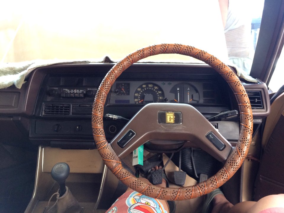 Toyota Corolla DX (KE70) Dashboard 01