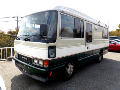 Toyota COASTER (B20) front