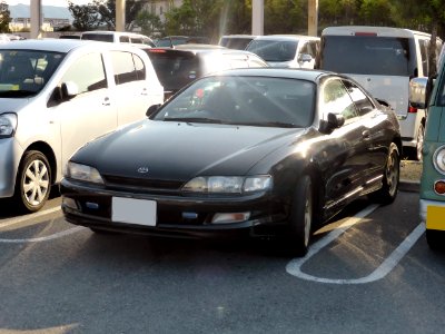 Toyota CURREN ZS (E-ST206) front
