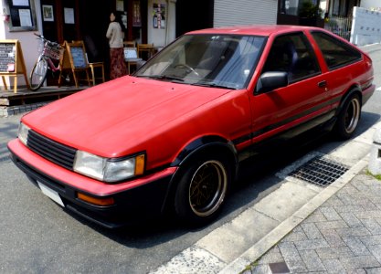 Toyota COROLLA LEVIN GT APEX (E-AE86-ECMVF) front