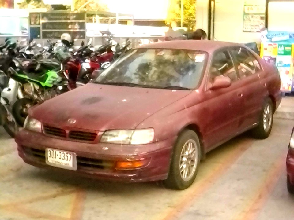 Toyota Corona (T190) 28