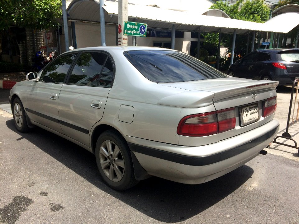 Toyota Corona (T190) 21