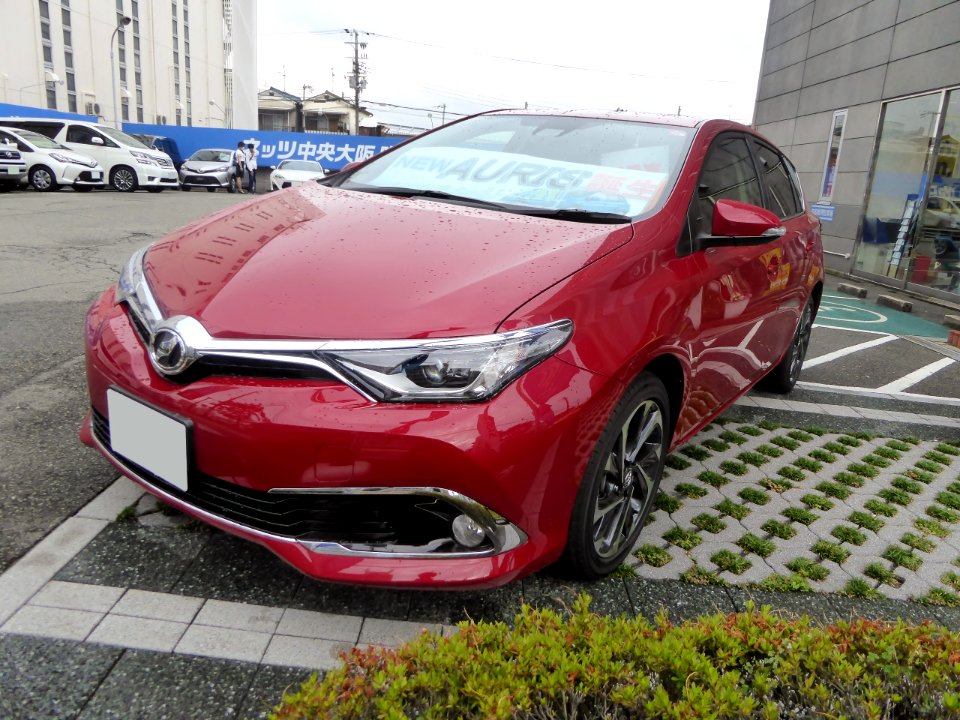 Toyota AURIS 150X "S Package" (DBA-NZE181H) front