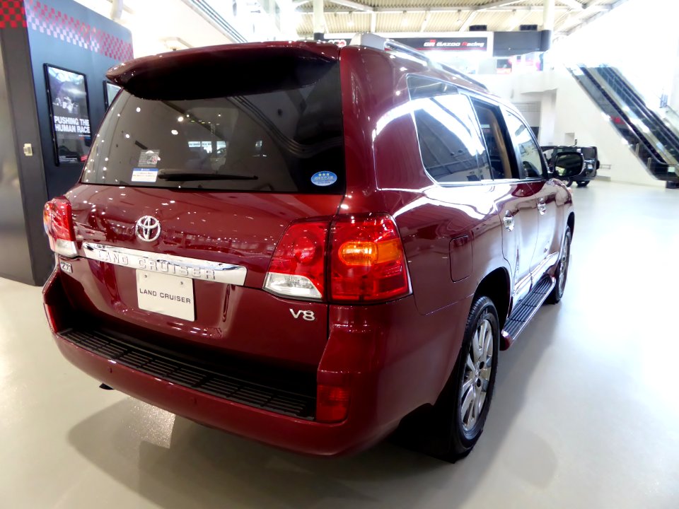 Toyota LAND CRUISER ZX "Bruno Cross" 4WD (URJ202W) rear