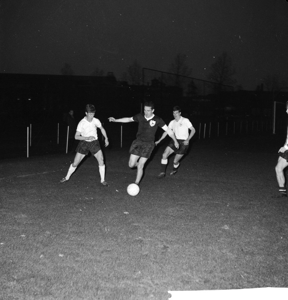 Tottenham Hotspurs in Rotterdam. Training van de spelers, Bestanddeelnr 913-1366