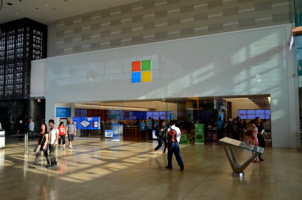 TorontoMicrosoftStore12