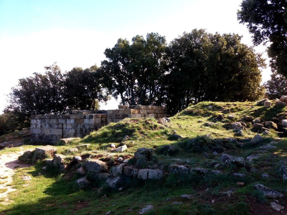Tour de Brison - Vestiges d'une ancienne tour