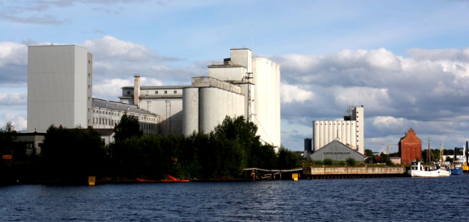 Toppila Harbour Oulu 20110804 02