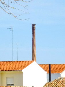 Tomelloso - Chimeneas de las antiguas fábricas de alcohol 2