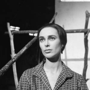 Toneelstuk Yerma voor AVRO-TV. Sigrid Koetse (Yerma), Bestanddeelnr 918-9822