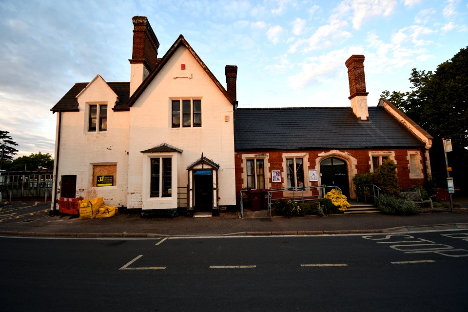 Topsham station 01