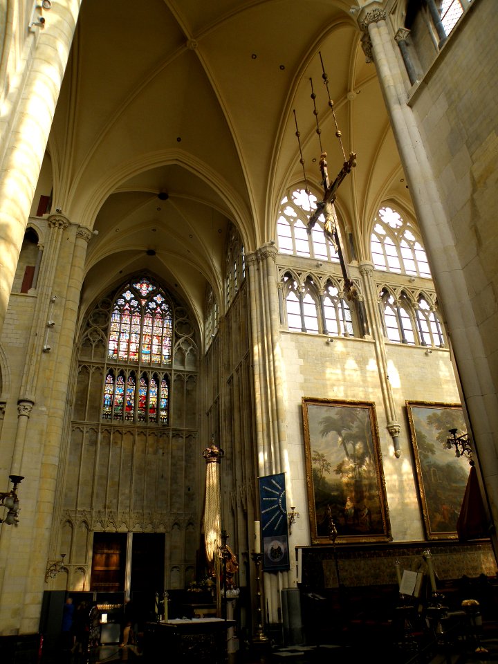 Tongeren Onze-Lieve-Vrouwebasiliek 4
