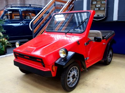 Tomcar (red) pic2