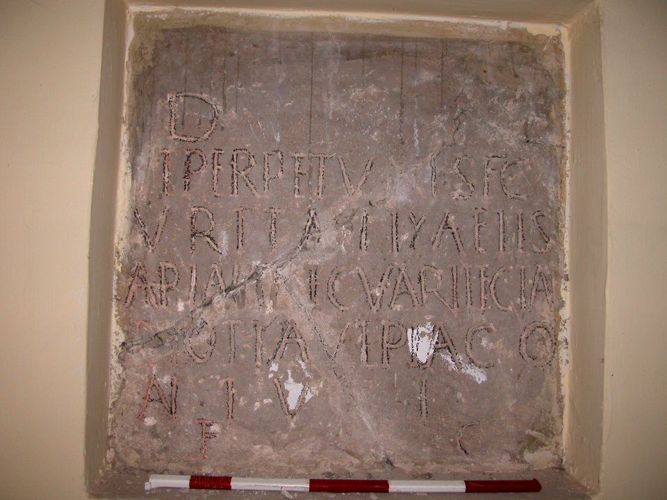 Tombstone of the soldier Aelius Sabinus, Brigetio (full picture), RIU 0508