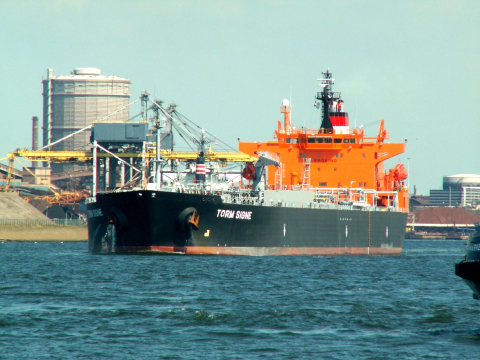 Torm Signe p3 leaving IJmuiden, Holland 16-Aug-2005