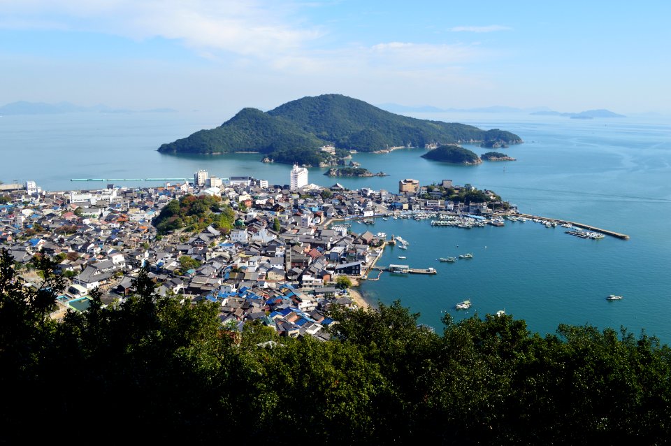 Tomonoura viewed from Taishiden