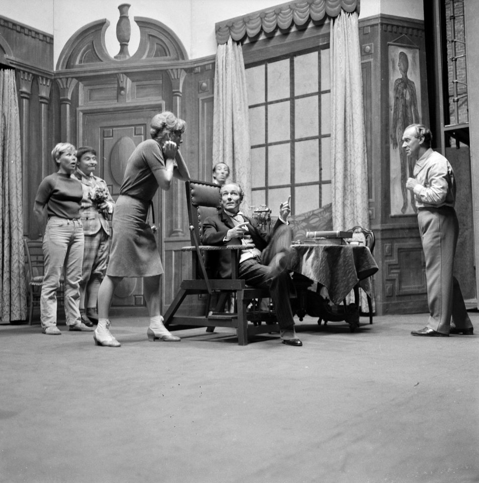 Toneel, repetities, theater, schouwburgen, Bestanddeelnr 919-5631