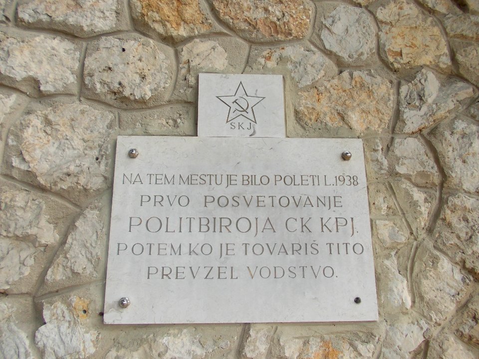 Tonček's Lodge on Lisca 01