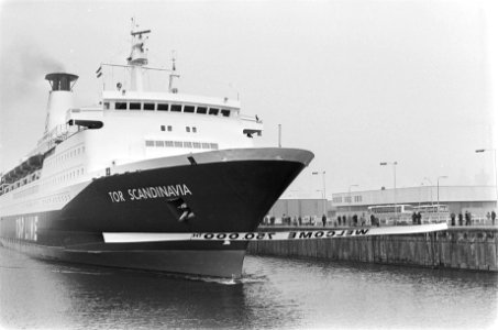 Ton Scandinavia passeert als 750000e schip het Noordzeekanaal, Bestanddeelnr 929-5775