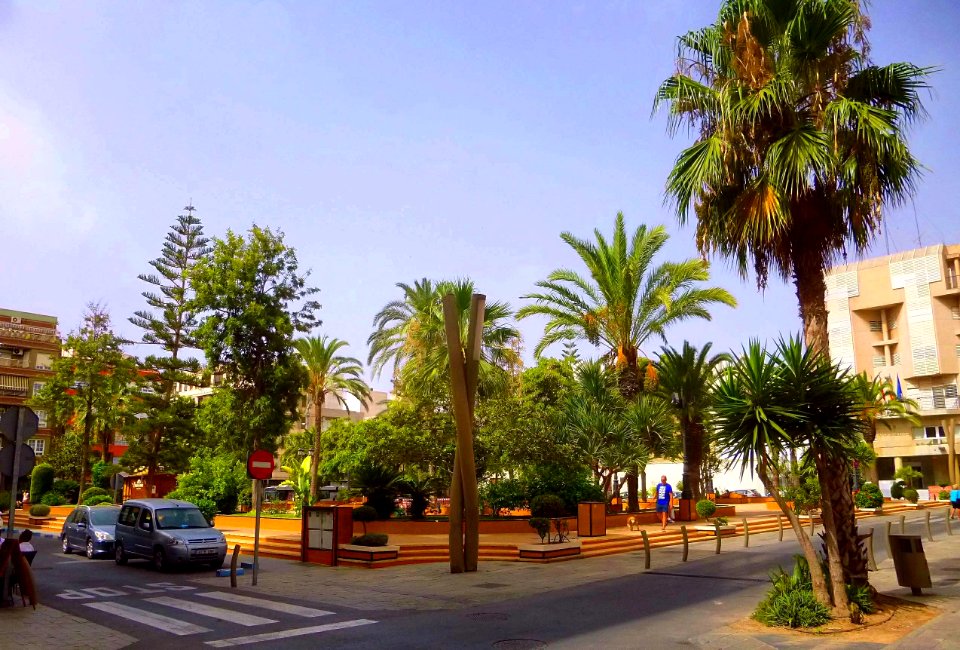 Torrevieja - Plaza de la Constitución 10