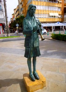Torrevieja - Paseo de Vistalegre, Monumento a los Músicos Torrevejenses 3