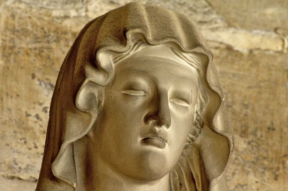 Saint germain des pres paris statue
