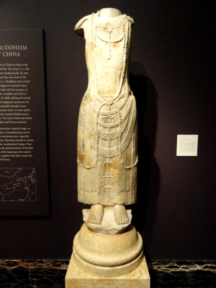 Torso of a Bodhisattva, Chinese, reportedly from Dingzhou, Hebei Province, Sui Dynasty, late 6th century - Nelson-Atkins Museum of Art - DSC09115