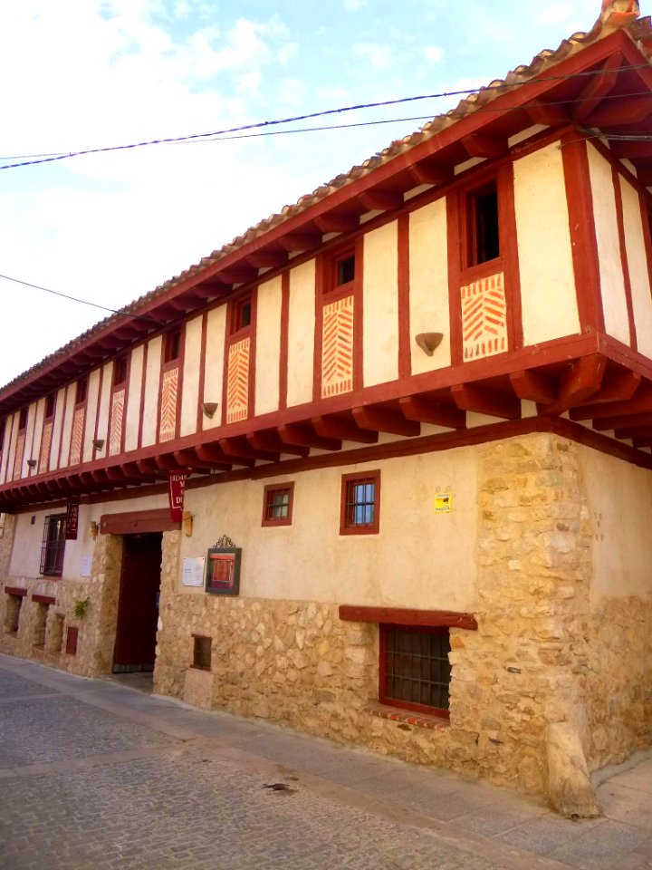 Torrelaguna - Restaurante-Museo 'Alfolí de la Sal' (antigua Alhóndiga) 3