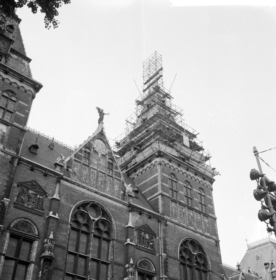 Toren van het Rijksmuseum in de steigers, Bestanddeelnr 911-4825