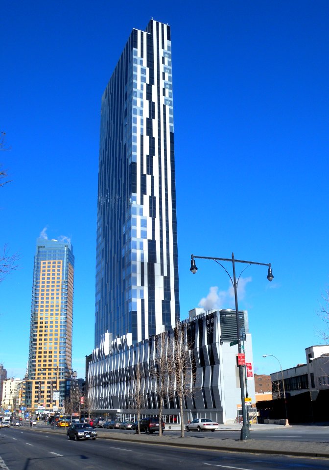 Toren 150 from Willoughby jeh