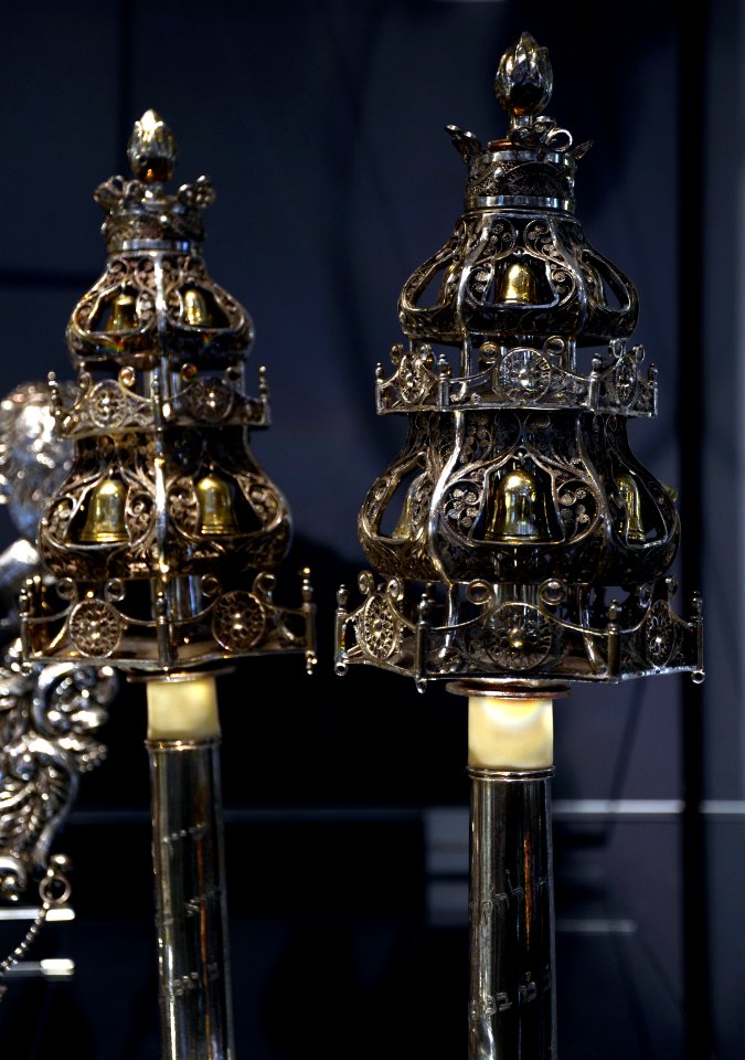 Torah finials Joods Hist Mus Amsterdam 08 11 2012 2