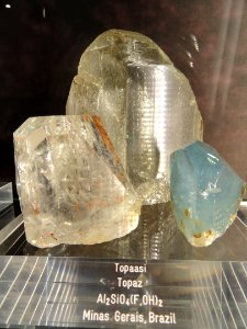 Topaz - Mineral Cabinet (Arppeanum) - DSC05497