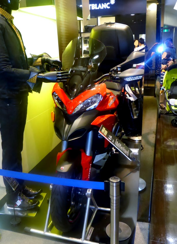 The frontview of DUCATI MULTISTRADA 1200S