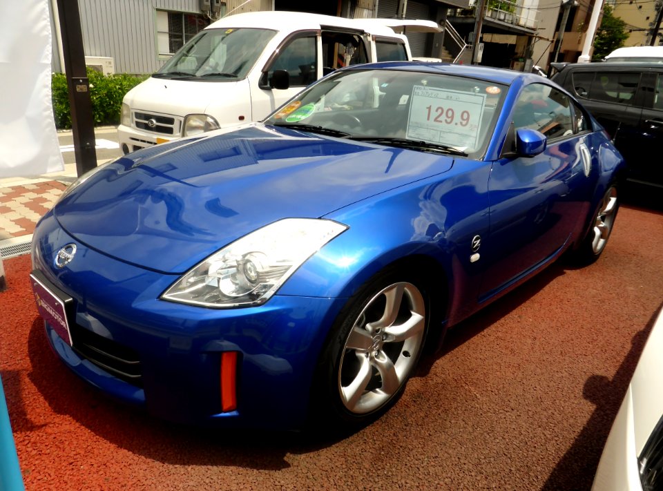 The frontview of Nissan FAIRLADY Z (Z33)