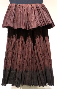 Topi' (ceremonial barkcloth skirt) from Indonesia, Honolulu Museum of Art 9998.1 photo